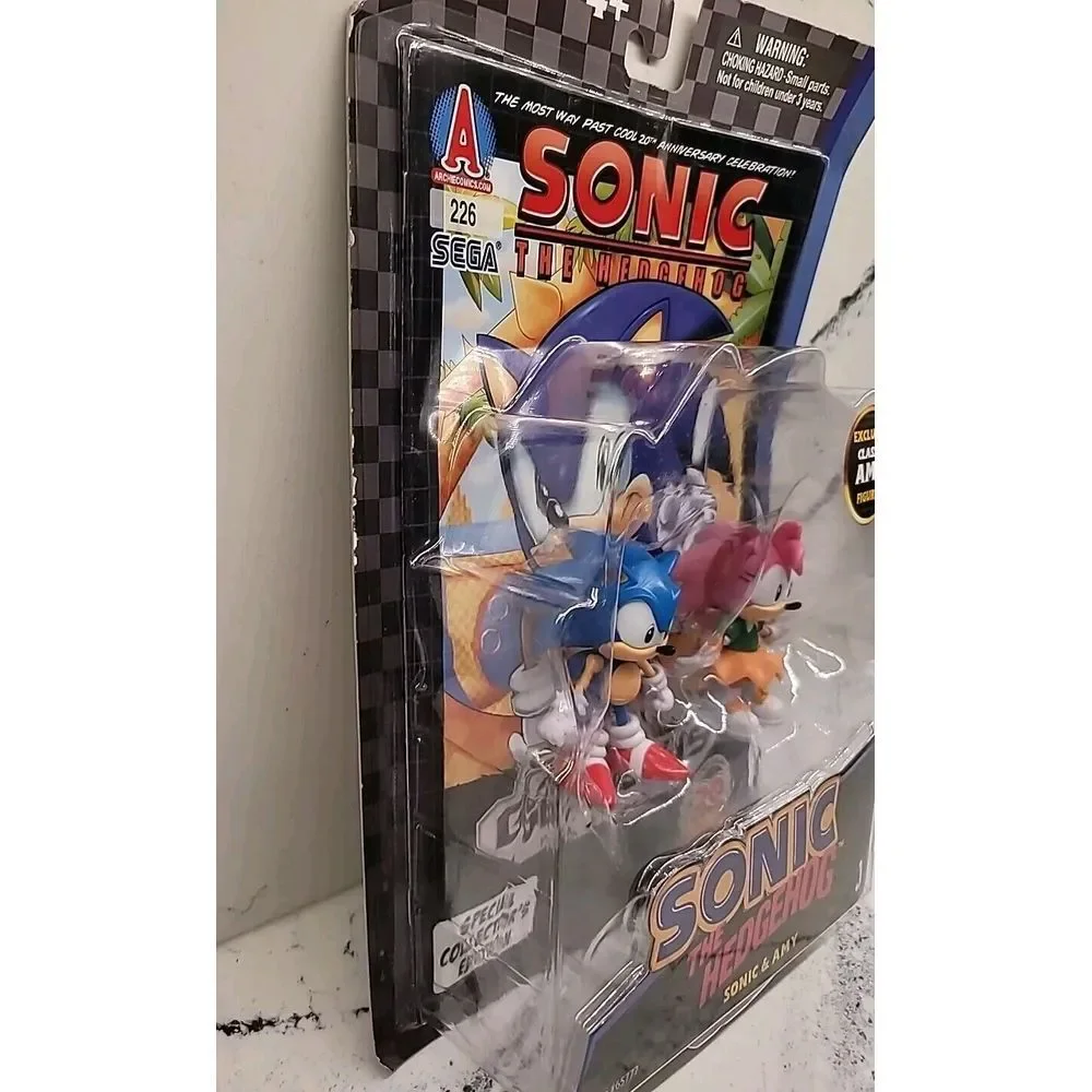 Sonic & Amy Comic Book Archie #226 20th‎ Anniversary Figure Collector's Edition